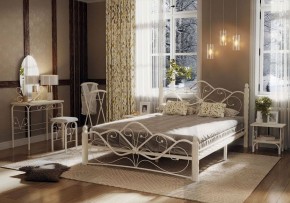 Кровать "Венера 1" КМД4.01 Белая (1400*2000) (ножки-белые) с коваными элементами в Екатеринбурге - ok-mebel.com | фото
