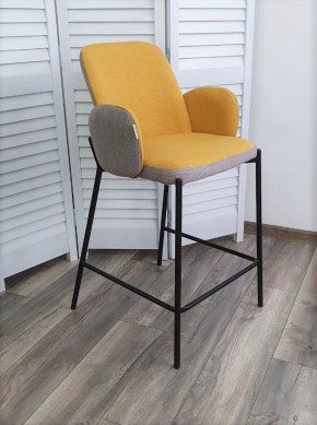 Полубарный стул NYX (H=65cm) VF106 желтый / VF120 серый М-City в Екатеринбурге - ok-mebel.com | фото 1